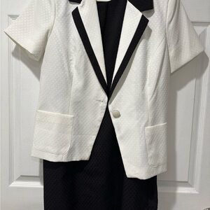 Chic White and Black Women's Blazer